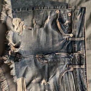 American Eagle barely worn jean shorts size 0